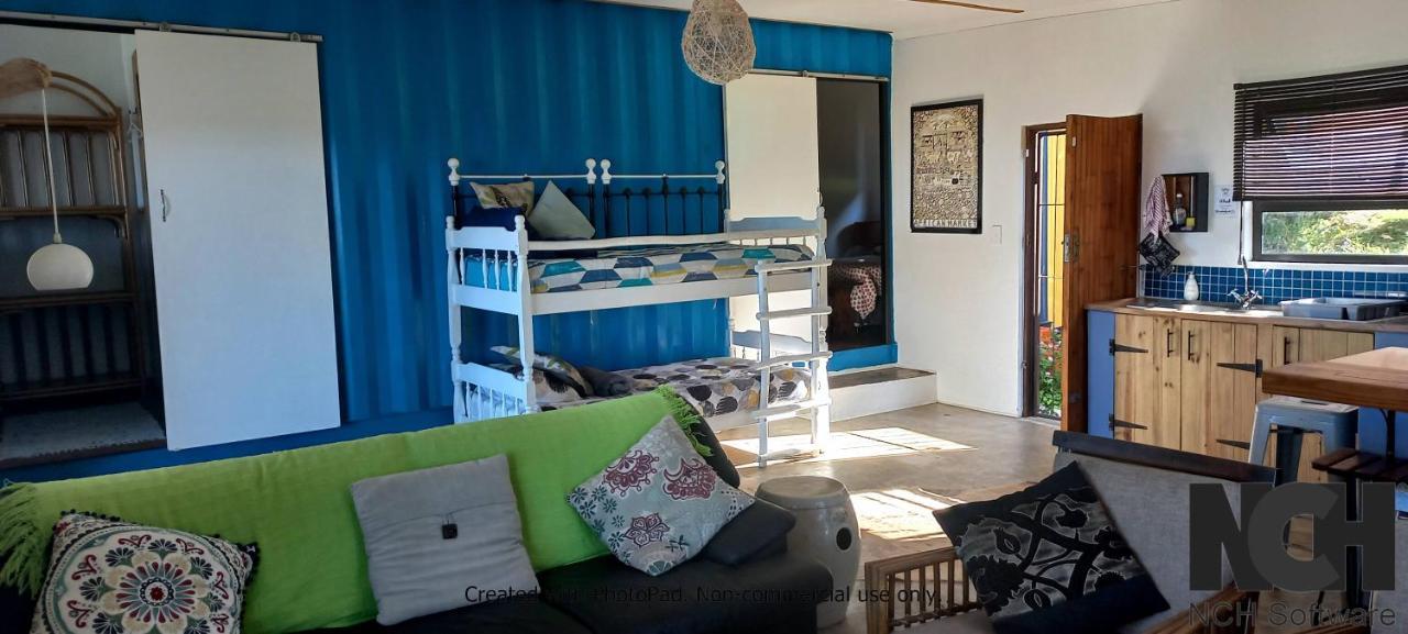Blue Space Beach House Порт-Шепстон Экстерьер фото